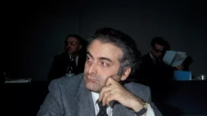 Lee más sobre el artículo El asesinato de Piersanti Mattarella y el sueño roto de un «presidente con todos sus papeles en regla»